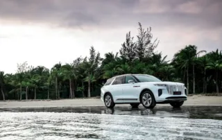 Hongqi E-HS9