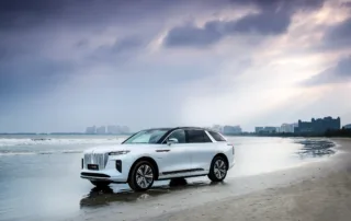 Hongqi E-HS9