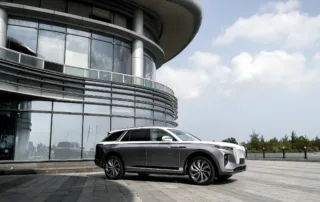 Hongqi E-HS9
